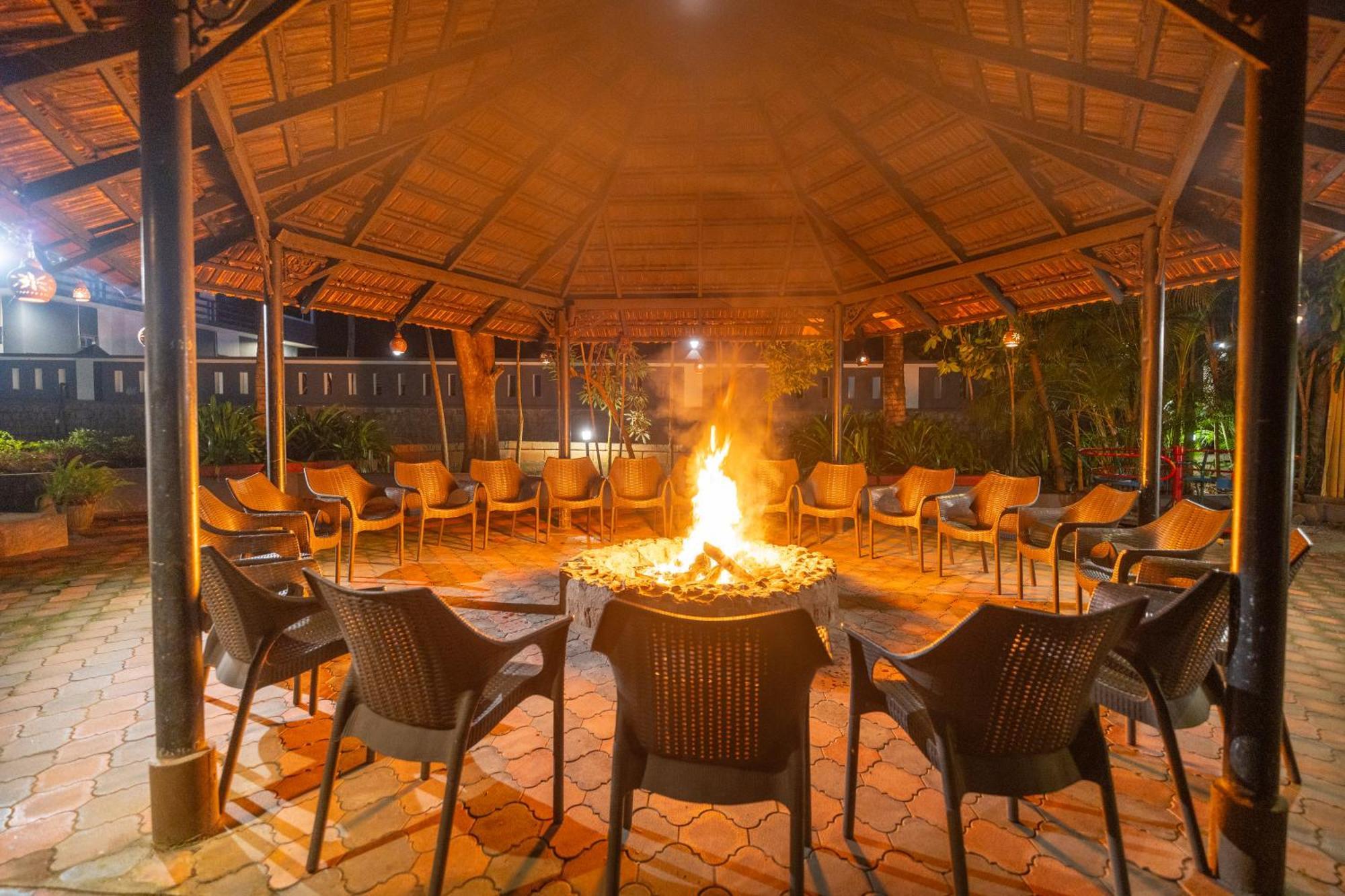 Parampara Resort & Spa, Coorg Kushālnagar Esterno foto